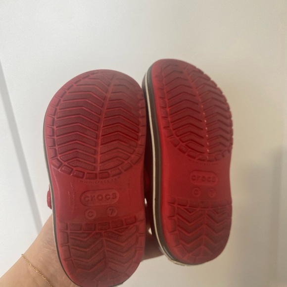 Crocs Red Unisex Girls Kids Boys Clogs Classic Crocs Size 7 - Picture 3 of 7